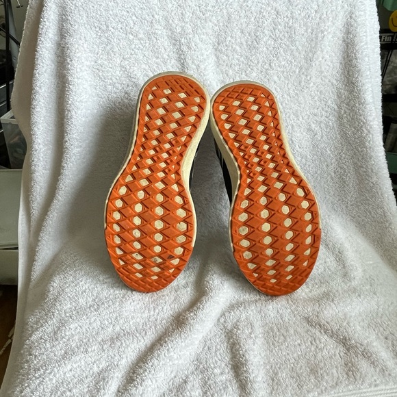 Vans customs ultra range - Picture 8 of 12